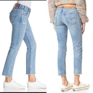 *well worn* { Levi’s } “ 505 C” - Cropped Jeans